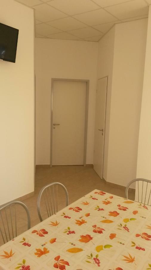 Ferienwohnung Szatmarhaz Szombathely Exterior foto